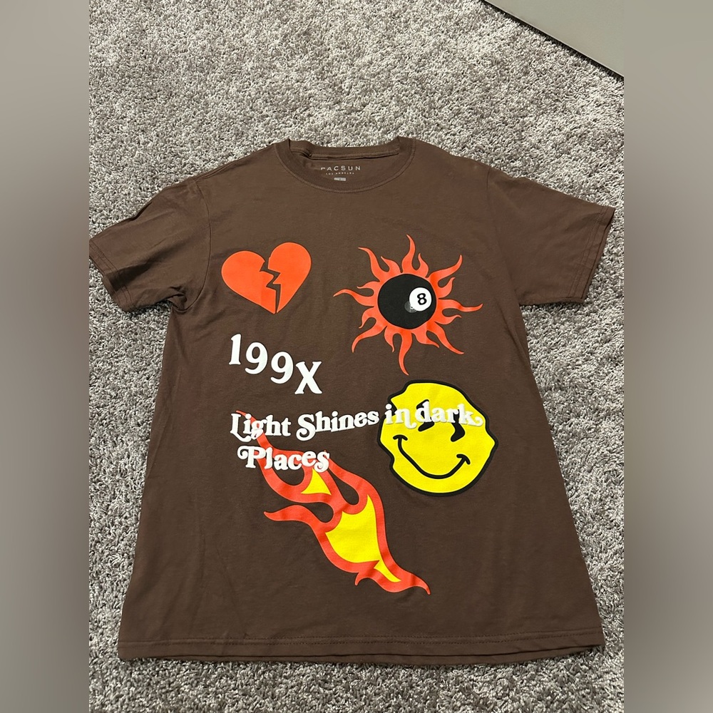 small pacsun t-shirt never worn